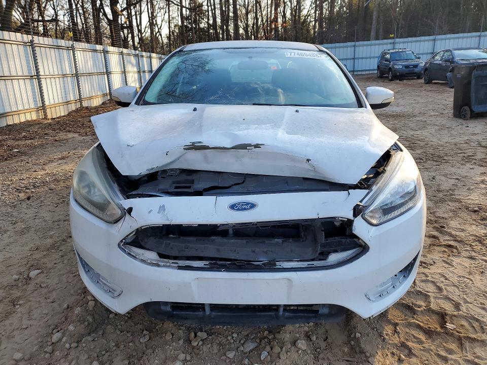 Photo 5 from auction – 2016 FORD FOCUS with VIN 1FADP3F28GL204258