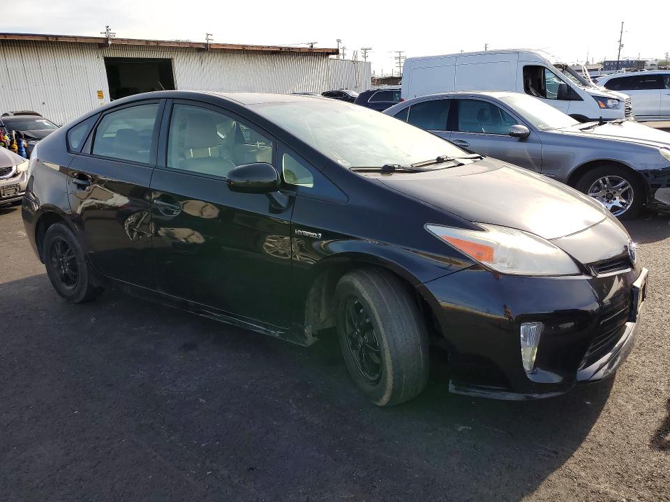 Photo 4 from auction – 2013 TOYOTA PRIUS with VIN JTDKN3DU8D5636828