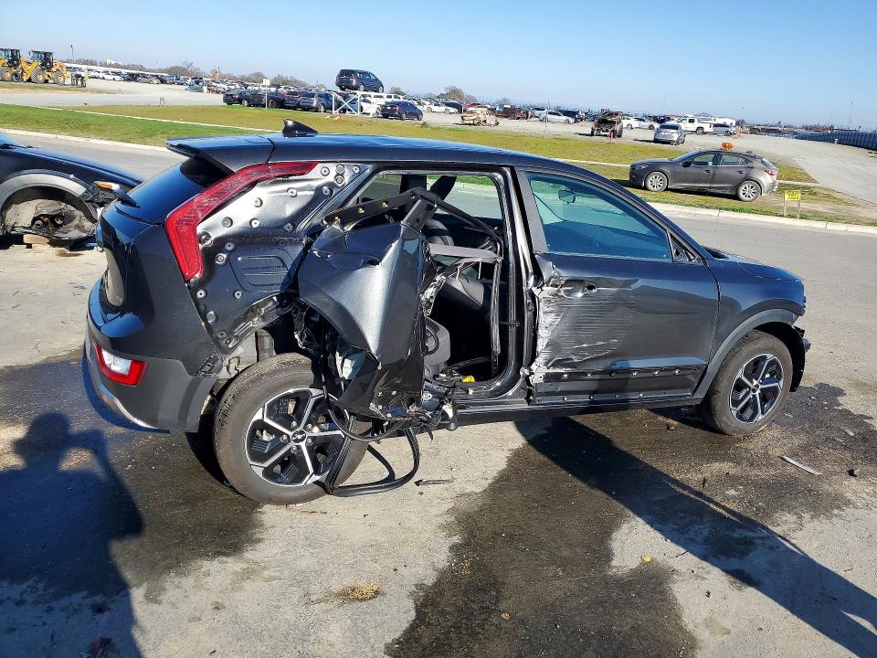 Photo 3 from auction – 2026 KIA NIRO LX with VIN KNDCP3LEXT5318863