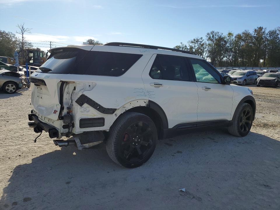 Photo 3 from auction – 2023 FORD EXPLORER with VIN 1FM5K8GC3PGB07345