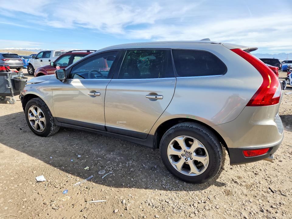 Photo 2 from auction – 2013 VOLVO XC60 with VIN YV4952DL2D2446523