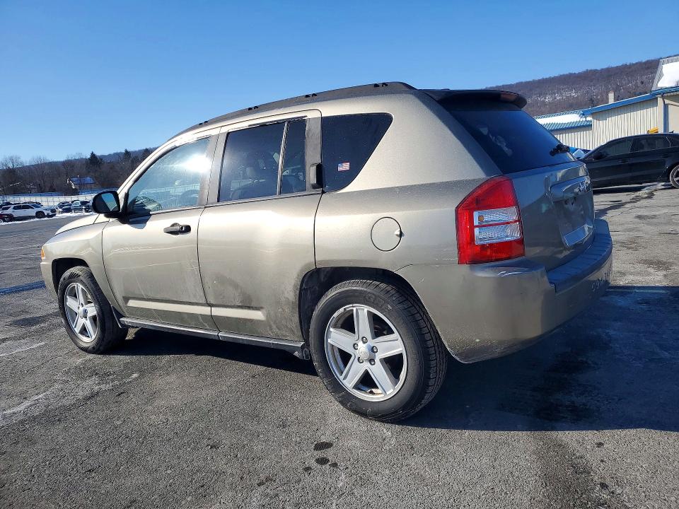 Photo 2 from auction – 2007 JEEP COMPASS with VIN 1J8FF47W17D385669