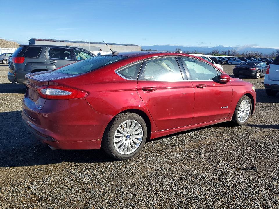 Photo 3 from auction – 2013 FORD FUSION SE with VIN 3FA6P0LU8DR235035