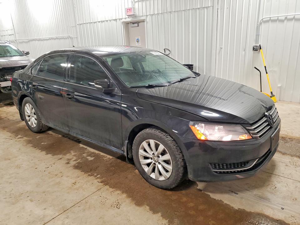Photo 4 from auction – 2014 VOLKSWAGEN PASSAT with VIN 1VWAS7A35EC091091