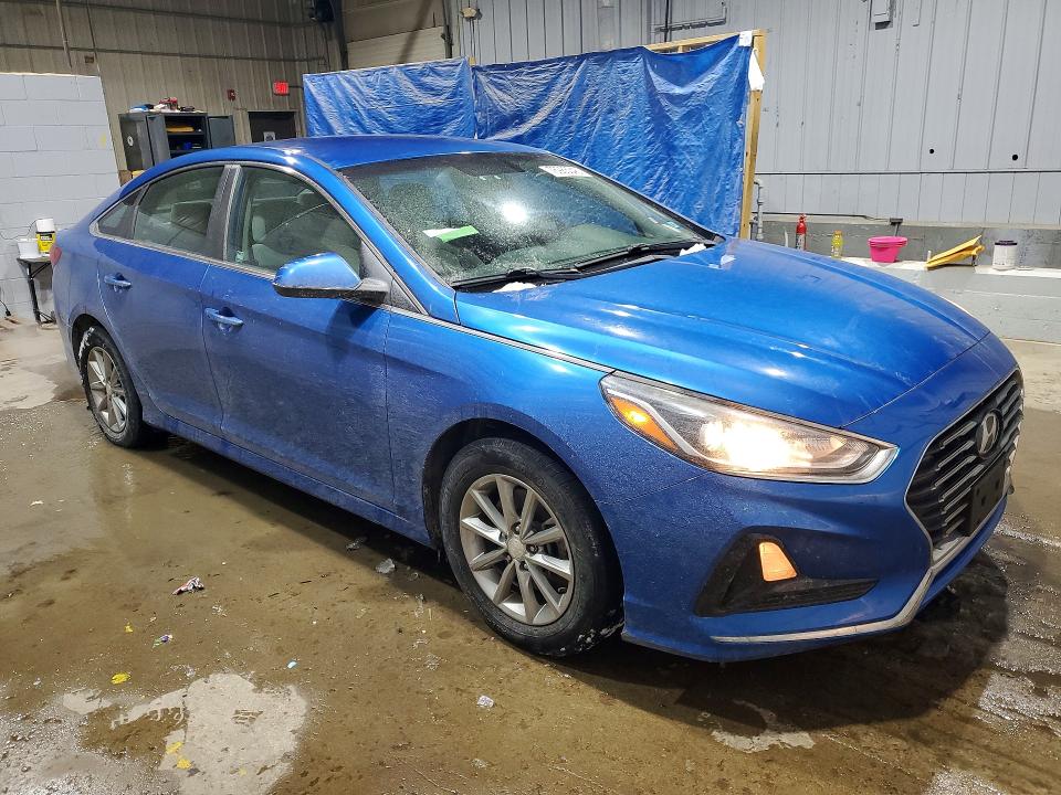Photo 4 from auction – 2018 HYUNDAI SONATA with VIN 5NPE24AF3JH617052