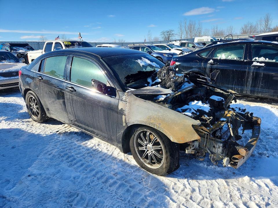 Photo 4 from auction – 2012 CHRYSLER 200 LX with VIN 1C3CCBAB5CN295575