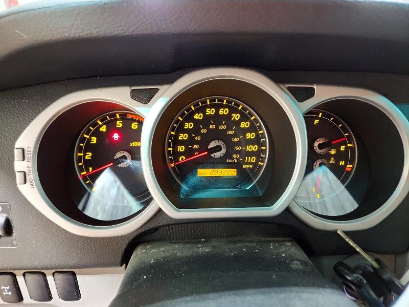 Photo 9 from auction – 2004 TOYOTA 4RUNNER LI with VIN JTEBU17R740034624