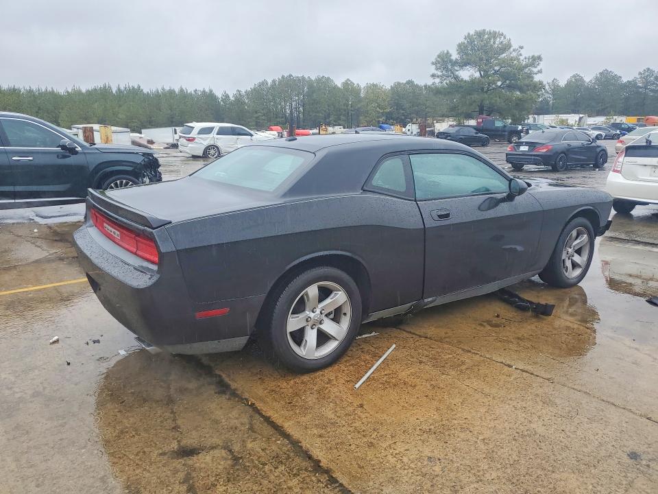 Photo 3 from auction – 2010 DODGE CHALLENGER with VIN 2B3CJ5DT2AH261415