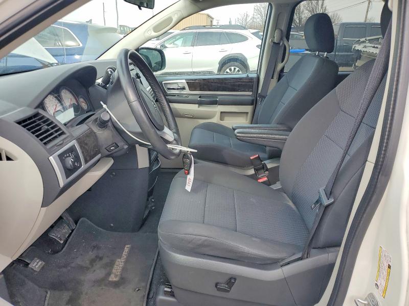 Photo 7 from auction – 2010 DODGE GRAND CARAVAN with VIN 2D4RN5D18AR211031