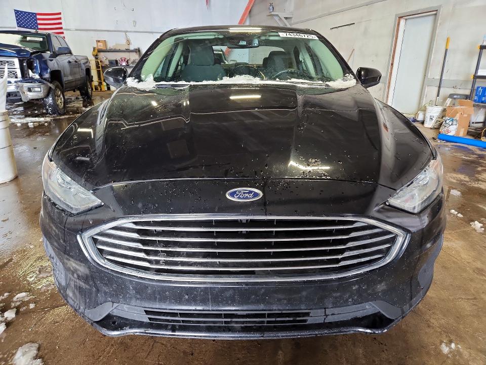 Photo 5 from auction – 2019 FORD FUSION SE with VIN 3FA6P0H7XKR184010