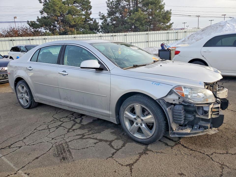 Zdjęcie 2 z aukcji – 2012 CHEVROLET MALIBU z VIN 1G1ZD5E09CF185001