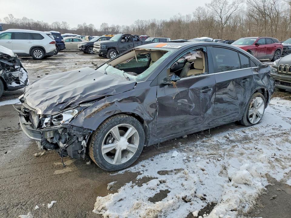 CHEVROLET CRUZE 2014 with VIN 1G1PE5SB4E7150096 - Photo from auction