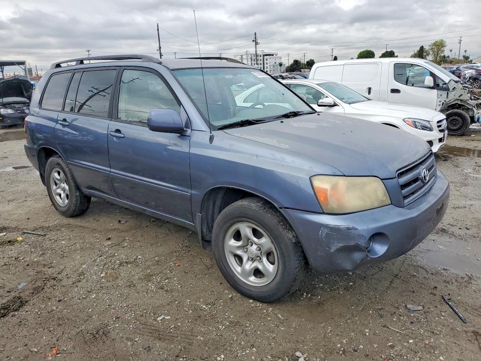 Photo 4 from auction – 2004 TOYOTA HIGHLANDER with VIN JTEGD21A840084334