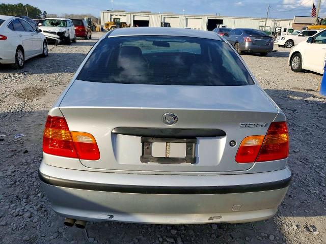 Photo 6 from auction – 2005 BMW 325 with VIN WBAEV33495KX13267