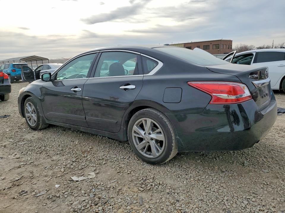 Photo 2 from auction – 2013 NISSAN ALTIMA with VIN 1N4AL3AP7DN574117