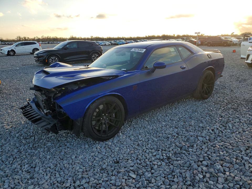 DODGE CHALLENGER 2021 with VIN 2C3CDZFJ5MH576629 - Photo from auction