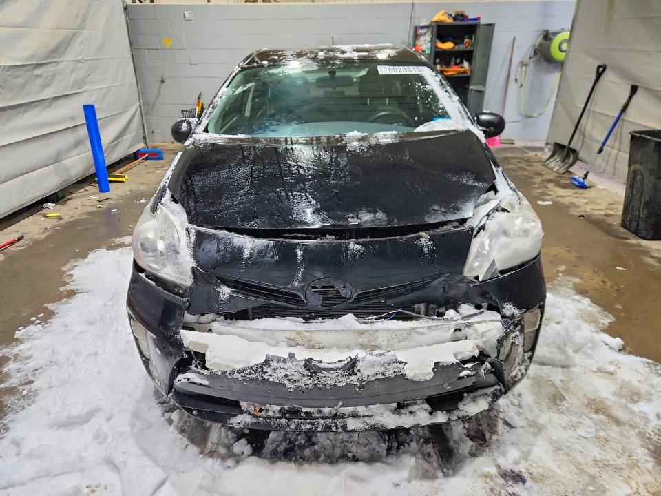 Photo 5 from auction – 2014 TOYOTA PRIUS with VIN JTDKN3DU3E1749515