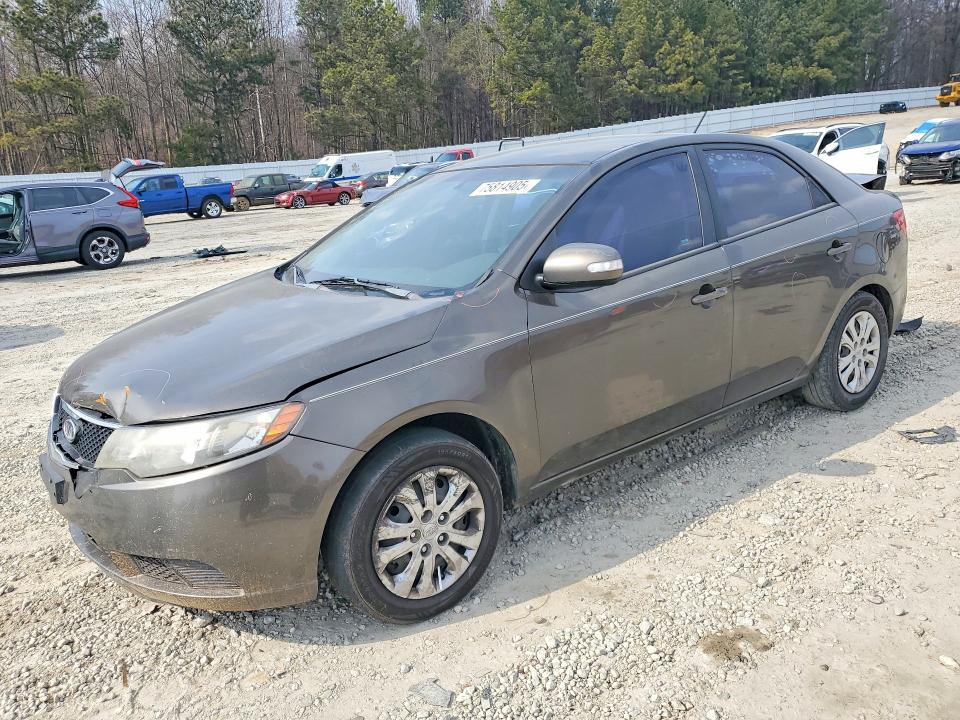 KIA FORTE EX 2010 مع رقم تعريف المركبة KNAFU4A26A5824303 - صورة من المزاد