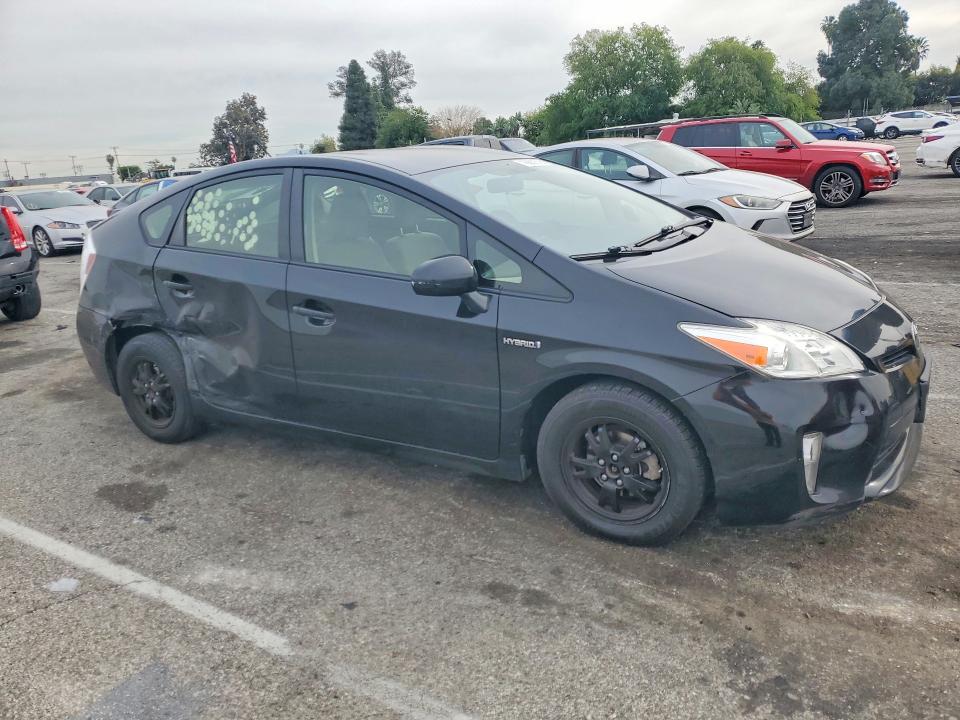 صورة رقم 4 من المزاد - 2015 TOYOTA PRIUS مع VIN JTDKN3DU1F0402286