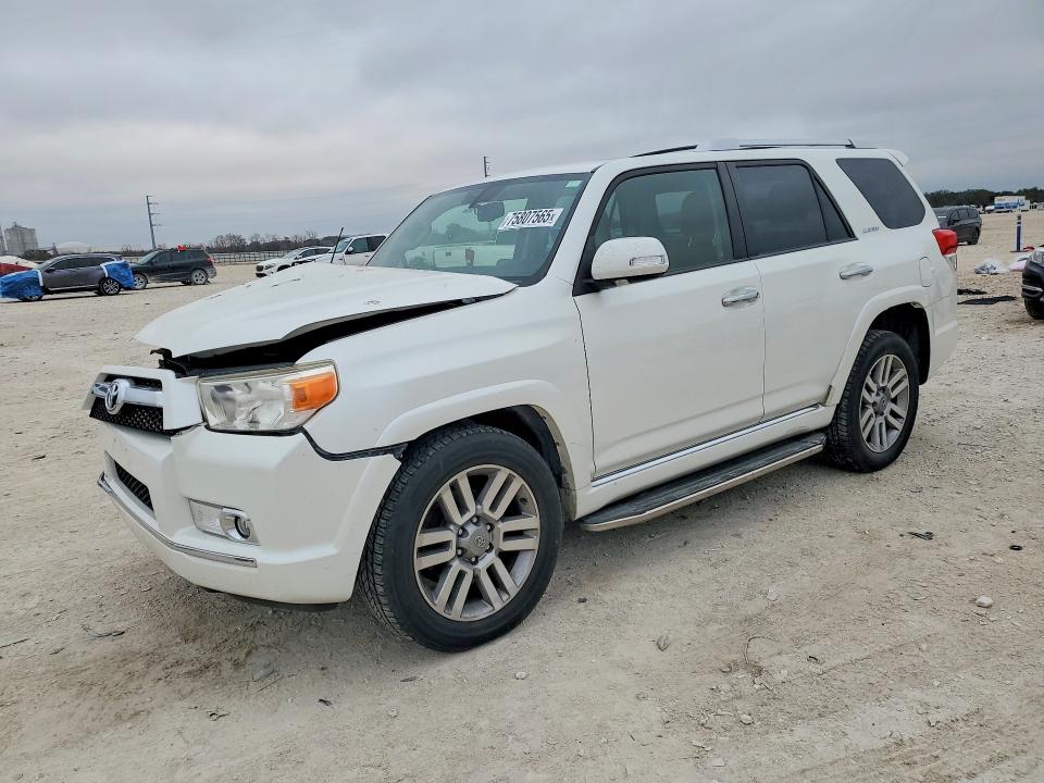 TOYOTA 4RUNNER 2013 with VIN JTEZU5JR1D5054725 - Photo from auction
