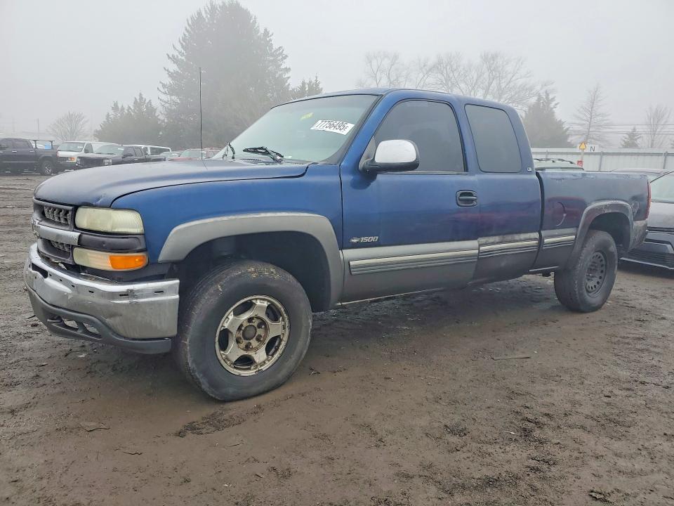 CHEVROLET SILVERADO 2000 with VIN 1GCEK19T2YE187002 - Photo from auction