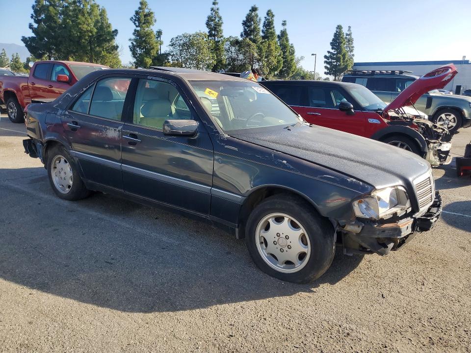 Photo 4 from auction – 1996 MERCEDES-BENZ C with VIN WDBHA22EXTF431871