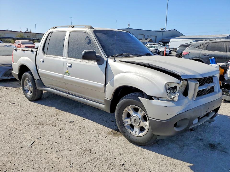 Photo 4 from auction – 2004 FORD EXPLORER SPORT TRAC with VIN 1FMZU67K14UC10865
