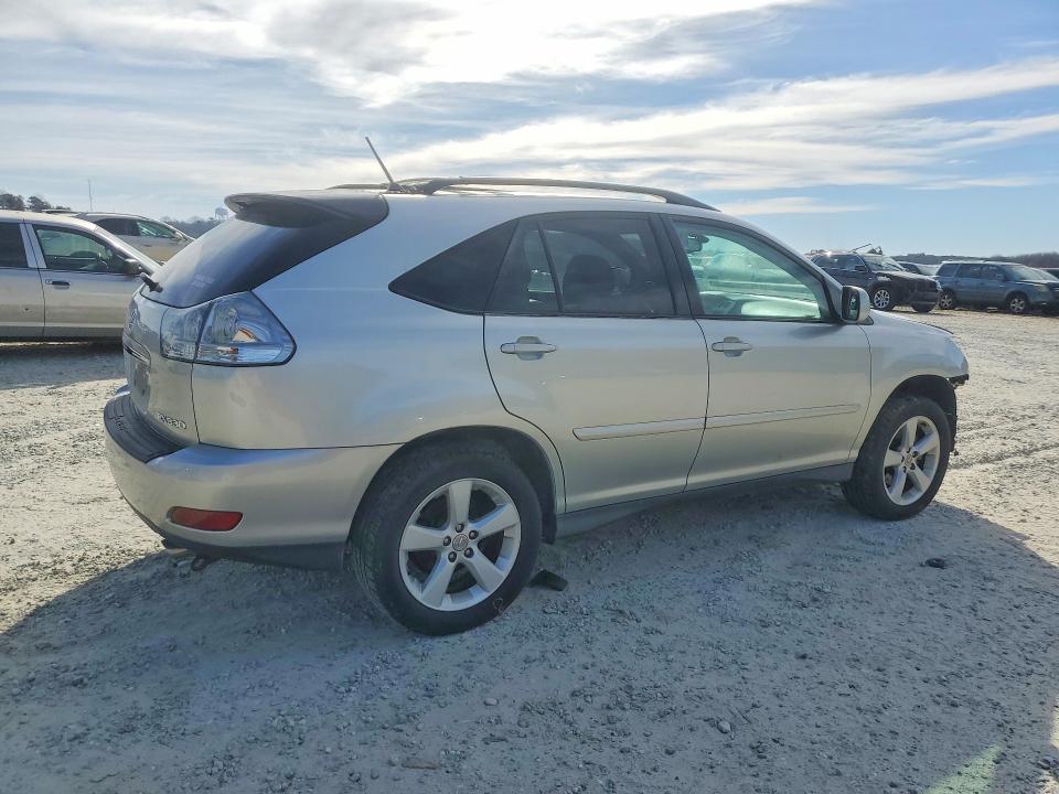 Photo 3 from auction – 2005 LEXUS RX with VIN 2T2GA31U55C026651