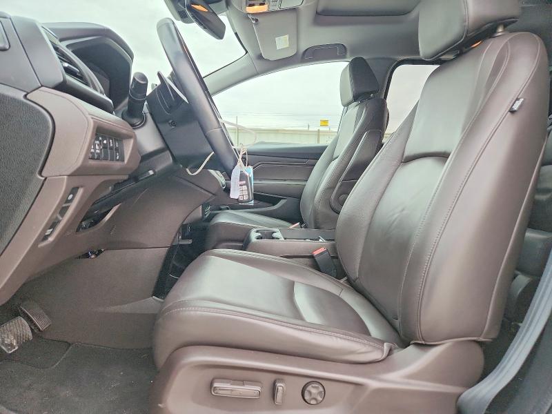 Photo 7 from auction – 2018 HONDA ODYSSEY with VIN 5FNRL6H75JB099405