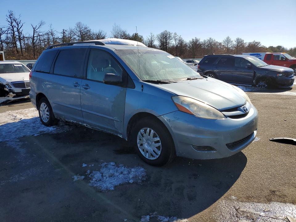 Photo 4 from auction – 2007 TOYOTA SIENNA with VIN 5TDZK23C27S024679