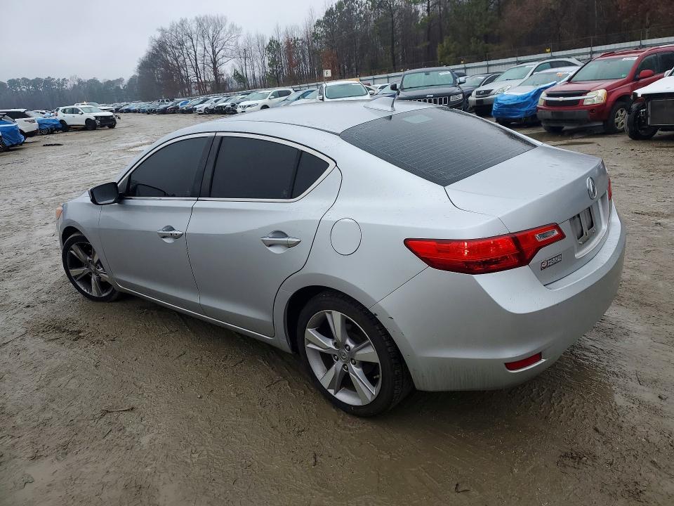 صورة رقم 2 من المزاد - 2013 ACURA ILX مع VIN 19VDE1F75DE017525
