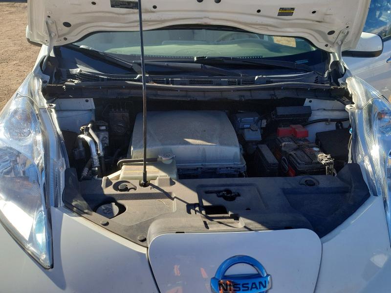 صورة رقم 11 من المزاد - 2016 NISSAN LEAF SV مع VIN 1N4BZ0CP2GC300144
