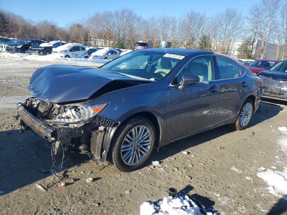 LEXUS ES 350 2015 z numerem VIN JTHBK1GG3F2196720 - Zdjęcie z aukcji