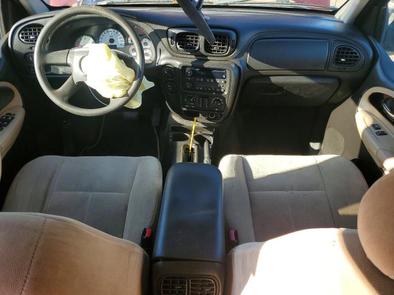 Photo 8 from auction – 2005 CHEVROLET TRAILBLAZER with VIN 1GNDT13S652111215