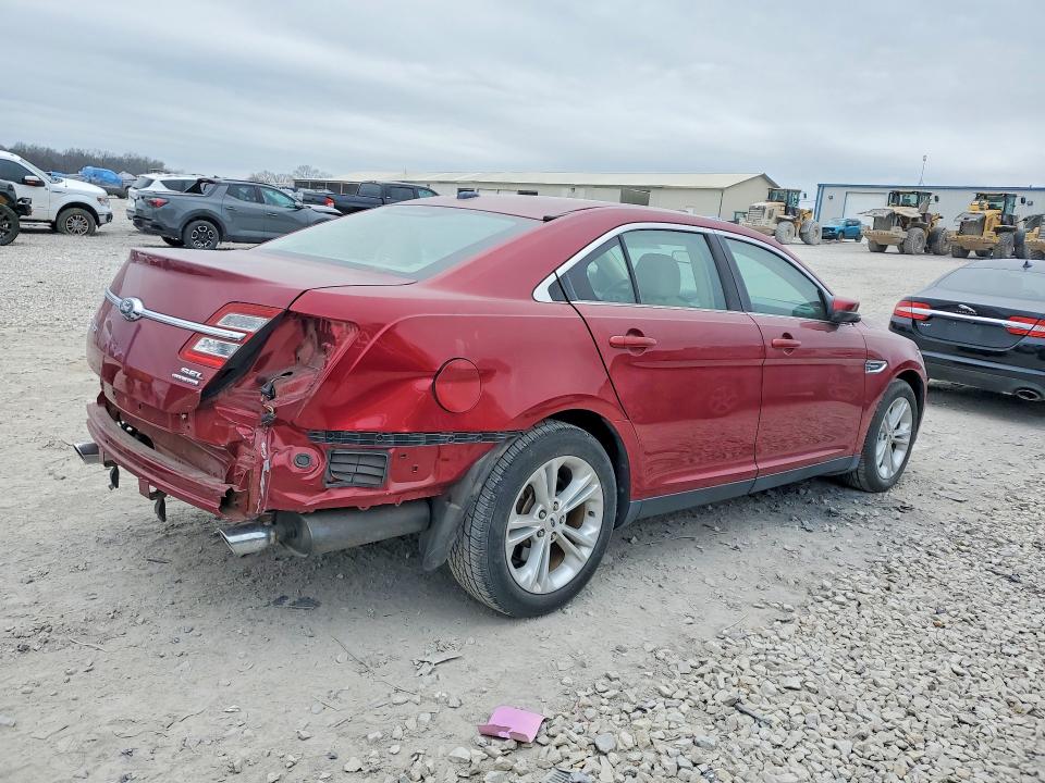 Photo 3 from auction – 2016 FORD TAURUS with VIN 1FAHP2E86GG140778