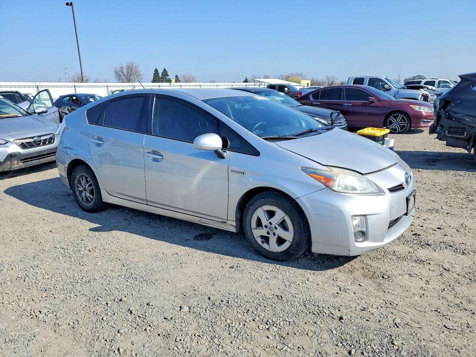 Photo 4 from auction – 2011 TOYOTA PRIUS with VIN JTDKN3DU1B0263125