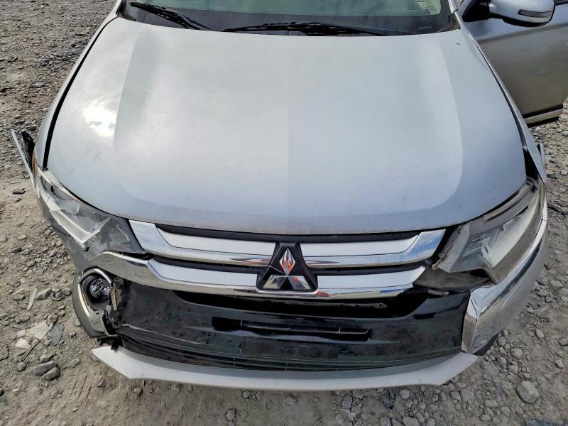 Photo 12 from auction – 2016 MITSUBISHI OUTLANDER with VIN JA4AD3A38GZ006504