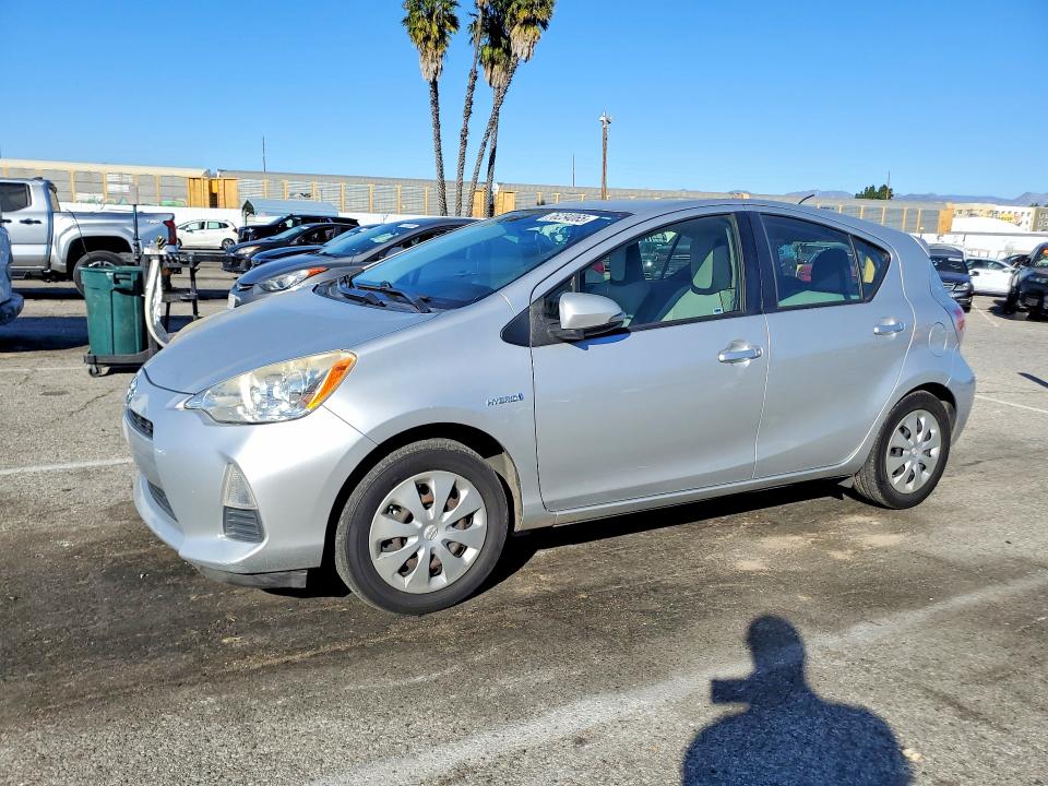Photo 1 from auction – 2014 TOYOTA PRIUS C with VIN JTDKDTB36E1084445