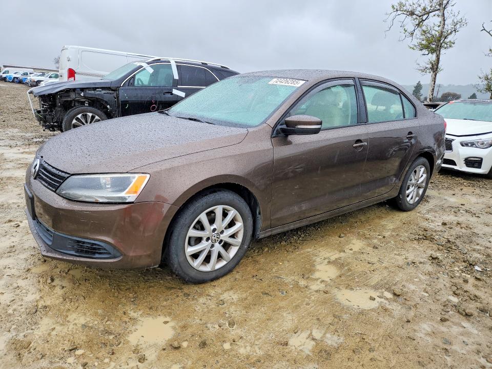 Photo 1 from auction – 2011 VOLKSWAGEN JETTA with VIN 3VWDX7AJ2BM330233
