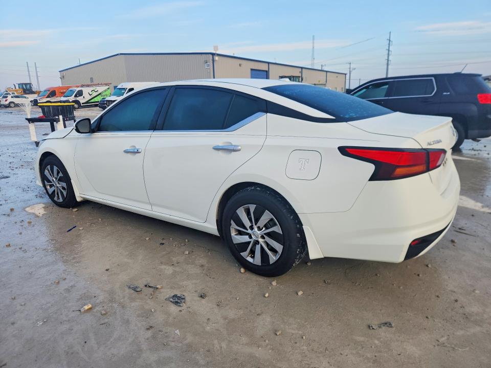 Photo 2 from auction – 2020 NISSAN ALTIMA with VIN 1N4BL4BVXLC141358