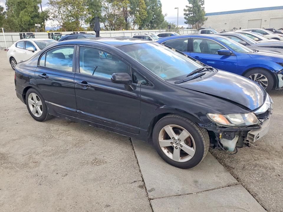 Photo 4 from auction – 2011 HONDA CIVIC with VIN 2HGFA1F65BH547337