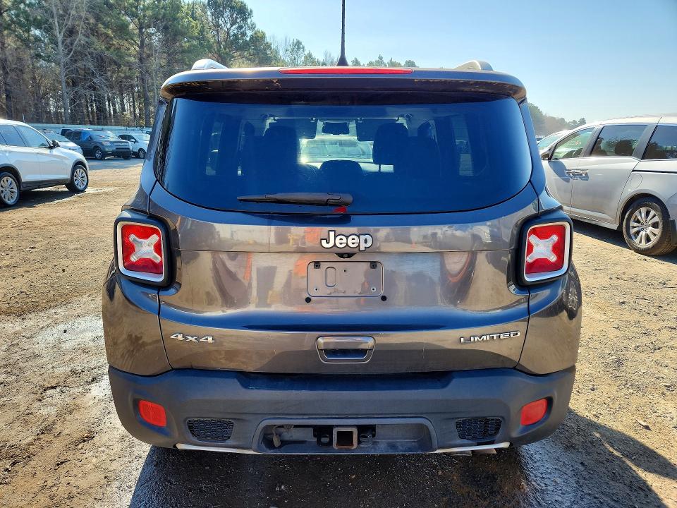 Photo 6 from auction – 2018 JEEP RENEGADE L with VIN ZACCJBDB2JPH39688