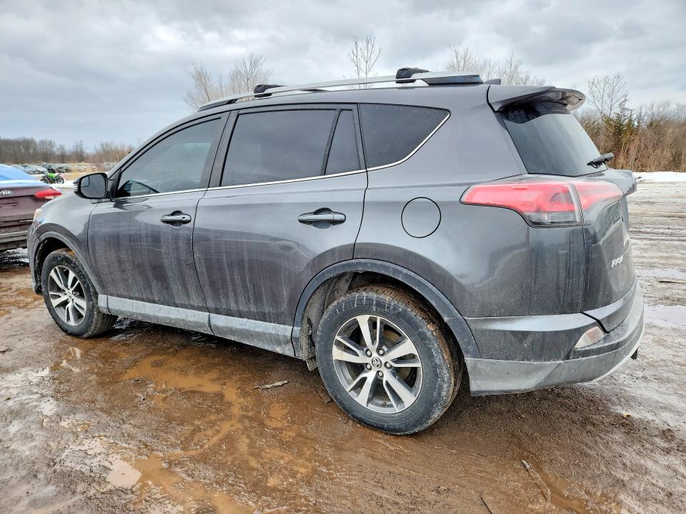 Photo 2 from auction – 2016 TOYOTA RAV4 XLE with VIN JTMRFREV4GJ092118