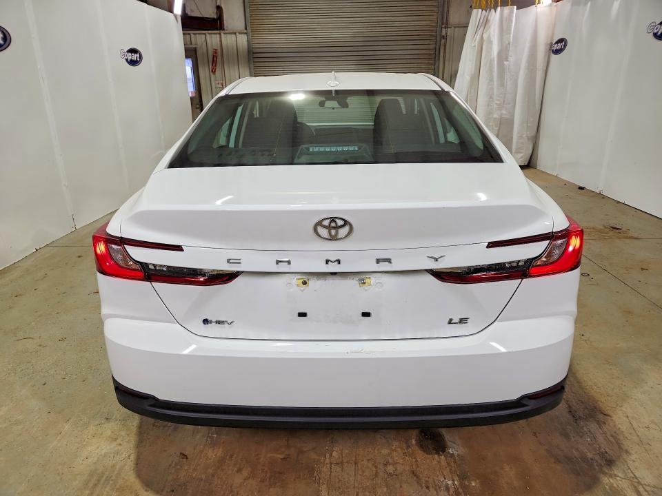 Photo 6 from auction – 2026 TOYOTA CAMRY with VIN 4T1DAACK2TU231833