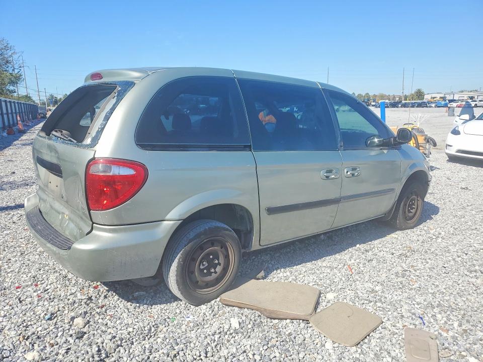 Photo 3 from auction – 2003 CHRYSLER VOYAGER with VIN 1C8GJ25B43B188658