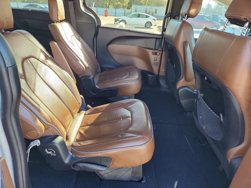Photo 11 from auction – 2017 CHRYSLER PACIFICA with VIN 2C4RC1GG7HR505025