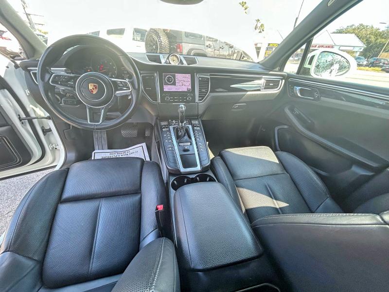 Photo 9 from auction – 2018 PORSCHE MACAN with VIN WP1AA2A5XJLB12097