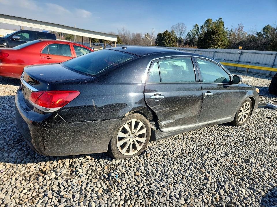 Photo 3 from auction – 2011 TOYOTA AVALON with VIN 4T1BK3DB3BU384413