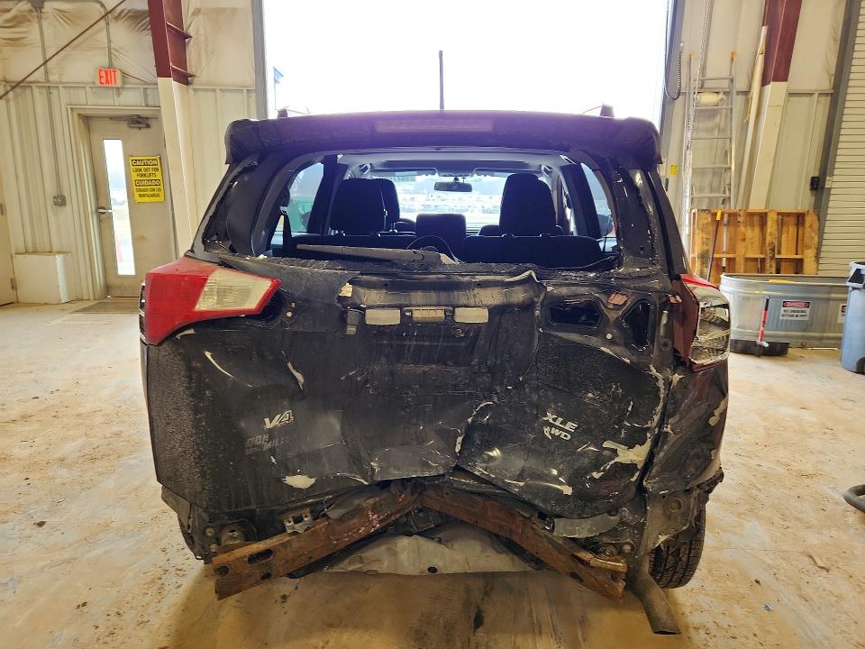 Photo 6 from auction – 2013 TOYOTA RAV4 XLE with VIN 2T3RFREV9DW049035
