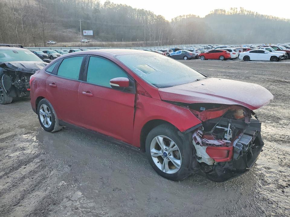 Photo 4 from auction – 2014 FORD FOCUS with VIN 1FADP3F21EL106749